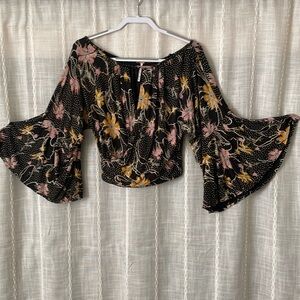 HP🎊 Free People Last time floral polka dot bell sleeve blouse EUC